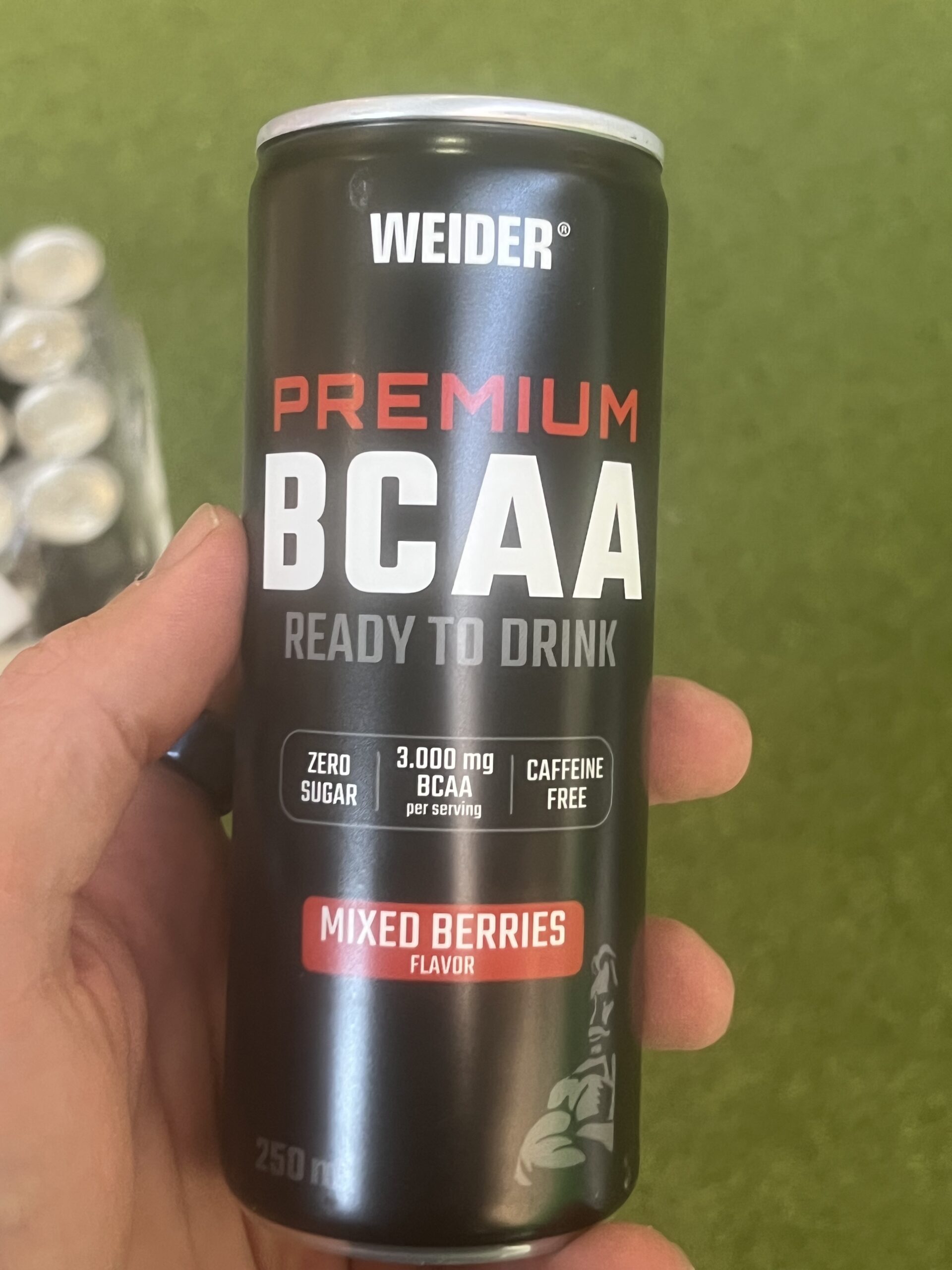 Premium BCAA Ready to Drink Weider sabor frutos rojos 250 ml